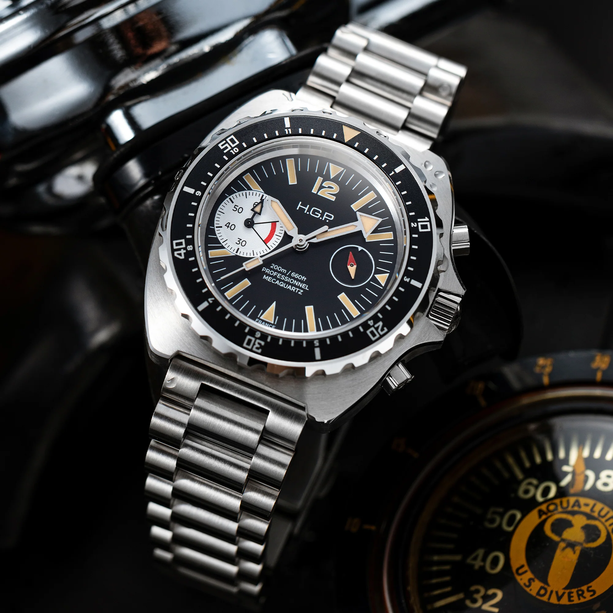 Diver 200M Chrono-Mecaquartz Chronograph - Vintage Black & White Big-Eye - Image 5