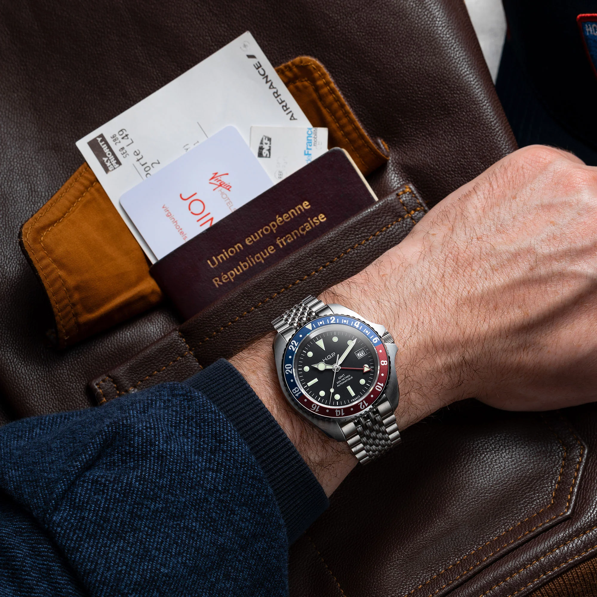 Diver GMT 200M Automatic - "Pepsi" - Image 5