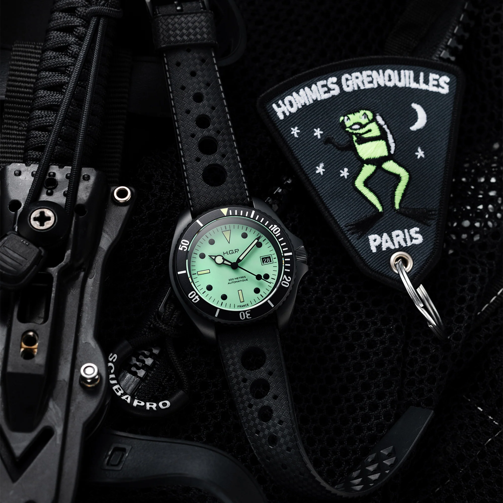 Night Diver 200M Automatic Full-Lume & Black PVD Diving Watch - Image 6